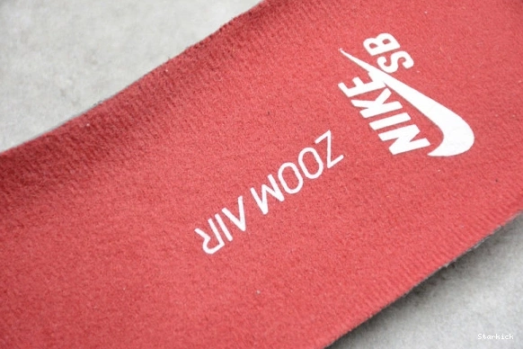 BQ6817-202 Russet Pro Cedar SB Nike Dark Dunk Low 1029